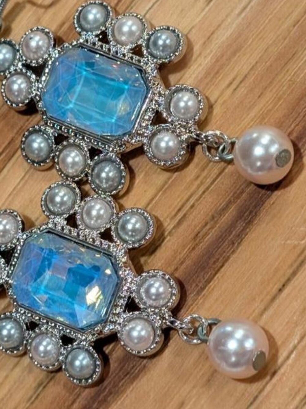 nd earrings set with